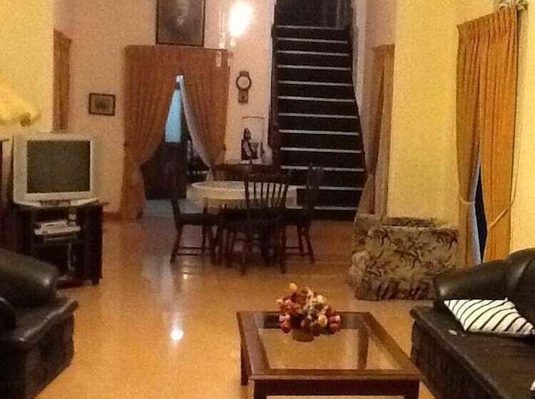 Пансион Margaret Villa