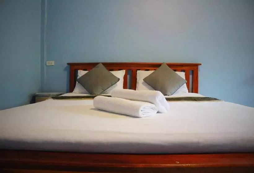 ペンション Marina Hut Guest House