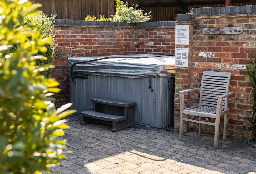 ペンション Newclose Farm