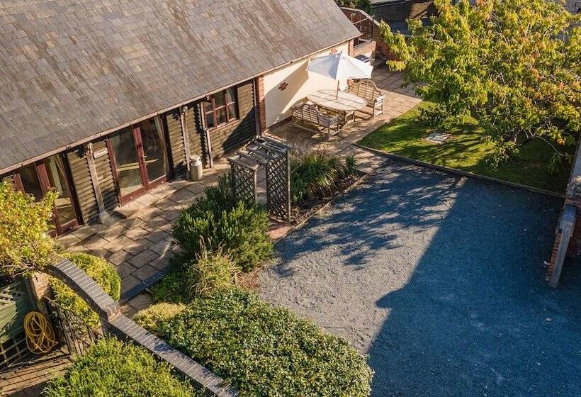 ペンション Newclose Farm