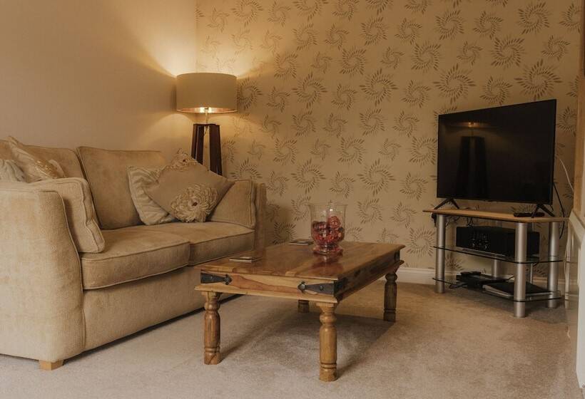 ペンション Newclose Farm