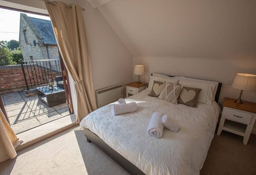 ペンション Newclose Farm