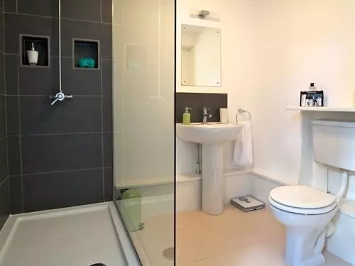 تختخواب و صبحانه Broadrock