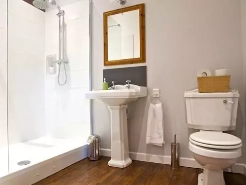 تختخواب و صبحانه Broadrock