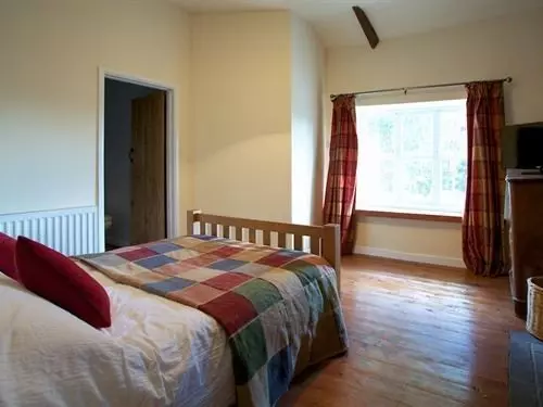 تختخواب و صبحانه Broadrock