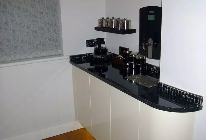 تختخواب و صبحانه Farnham