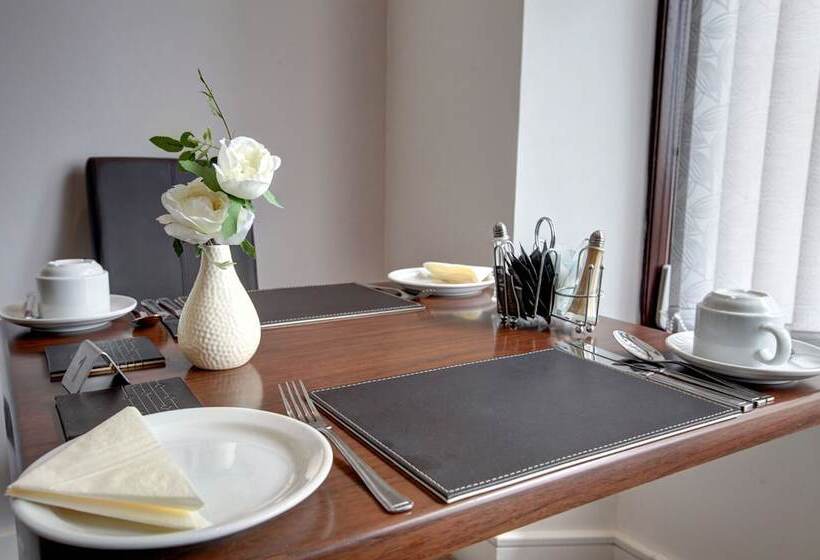 مبيت وإفطار Farnham