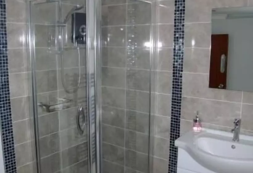 تختخواب و صبحانه Farnham