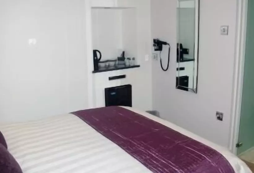 تختخواب و صبحانه Farnham