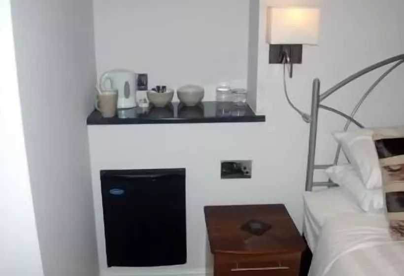 تختخواب و صبحانه Farnham