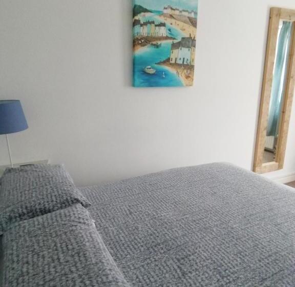 ベッドアンドブレックファースト Railway Cottage