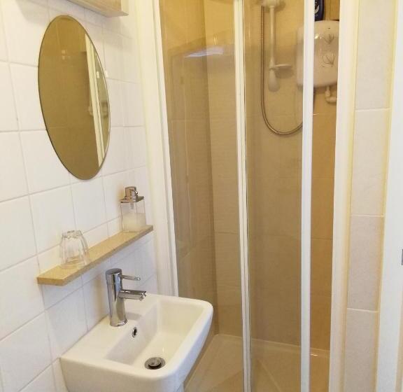 ベッドアンドブレックファースト Railway Cottage