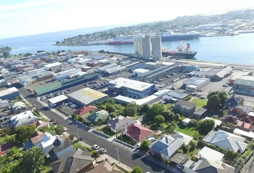 مبيت وإفطار The Grand On Macfie