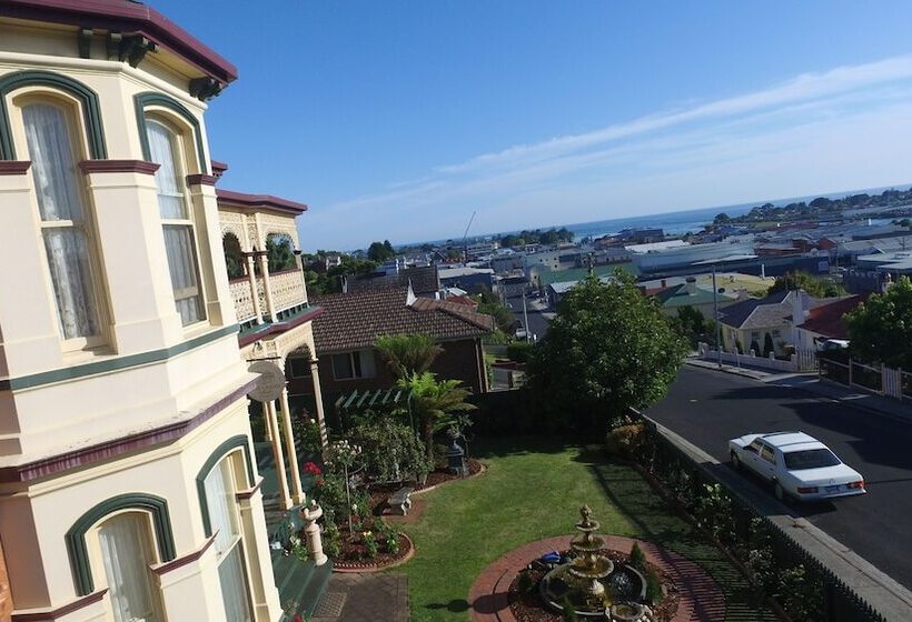 Bed and Breakfast The Grand On Macfie