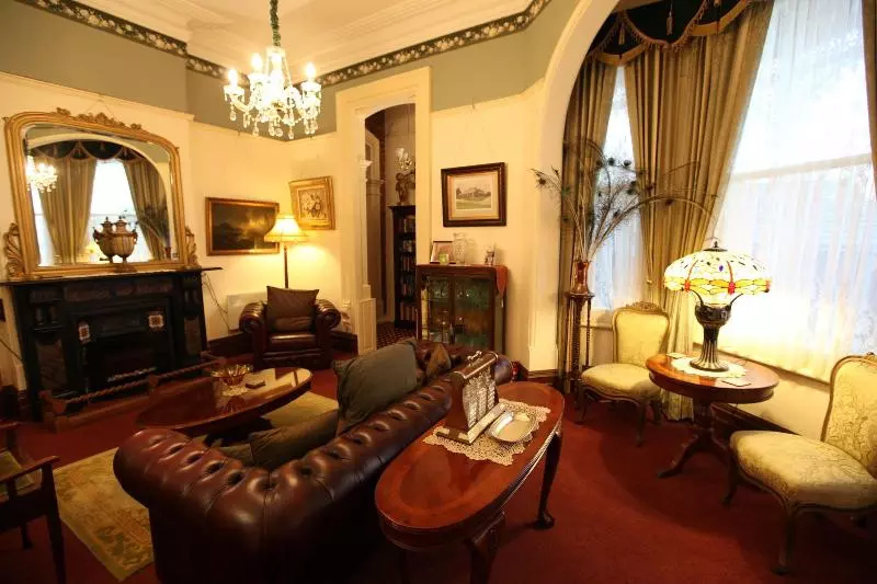 مبيت وإفطار The Grand On Macfie