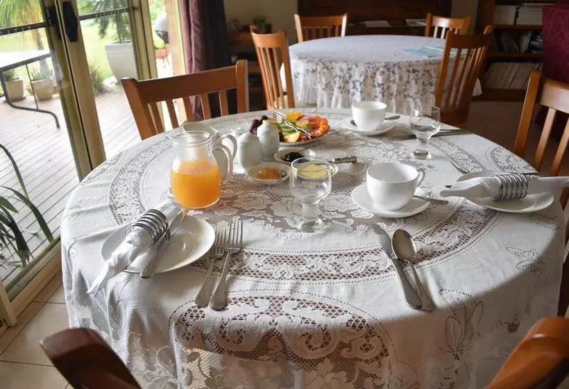 Gloucester On Avon Bed & Breakfast