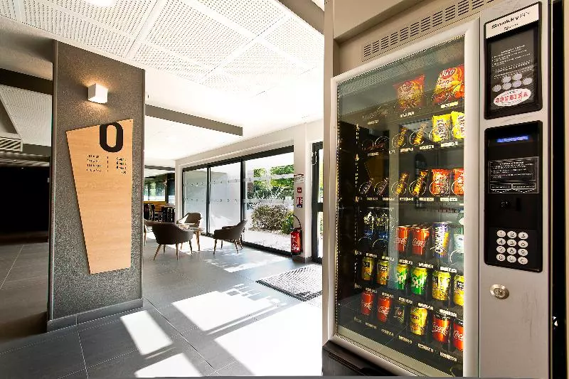 B&b Hotel Pau Zénith