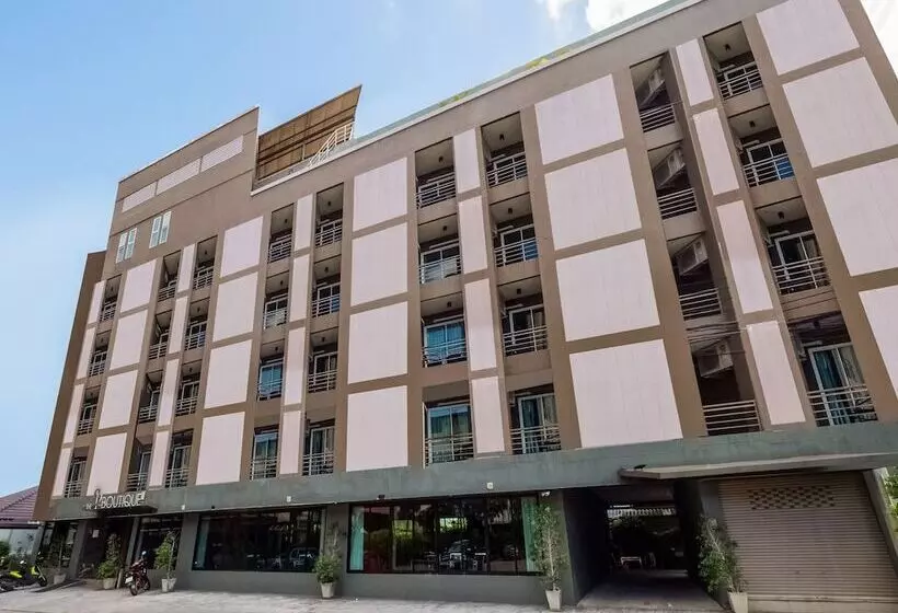 Отель Capital O 1102 The Sp Boutique