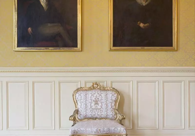 Otel Crossbasket Castle