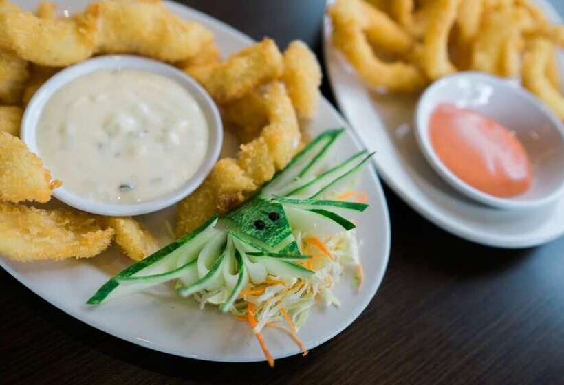 בית מלון כפרי East Asia Royale