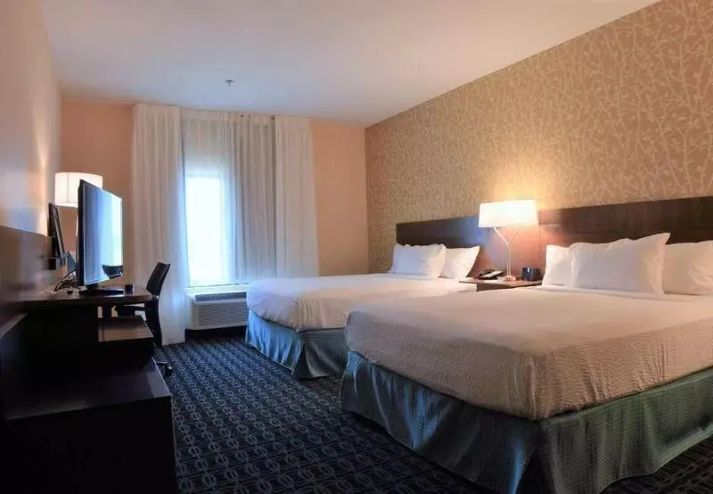 酒店 Fairfield Inn & Suites By Marriott Dunn I 95