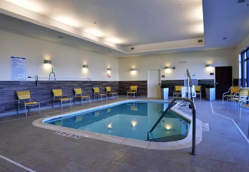 酒店 Fairfield Inn & Suites By Marriott Dunn I 95