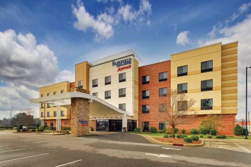 ホテル Fairfield Inn & Suites By Marriott Dunn I 95