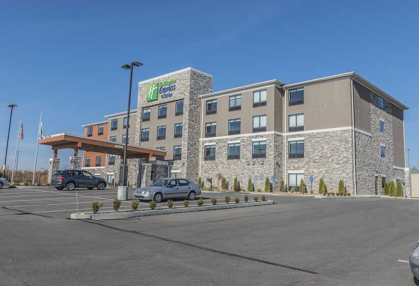 ホテル Holiday Inn Express & Suites Clarion, An Ihg