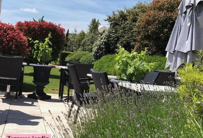 Hotelli Hôtel Le Clos Badan