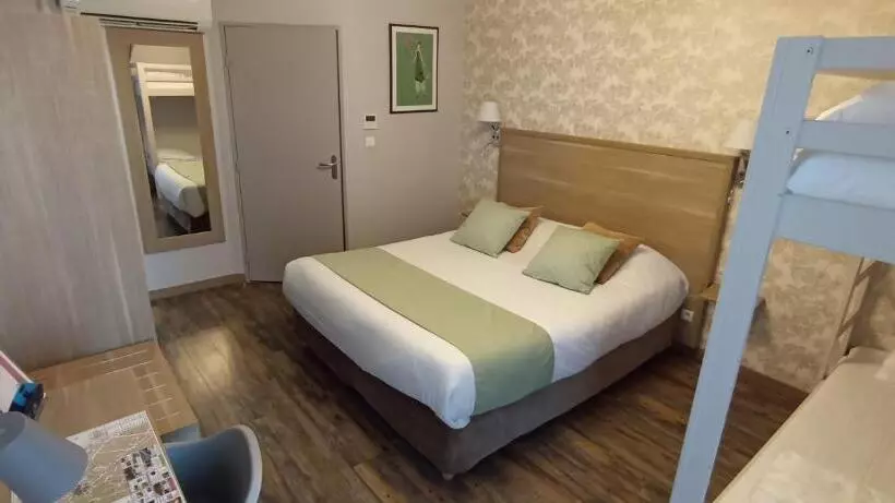 Hotelli Hôtel Le Clos Badan