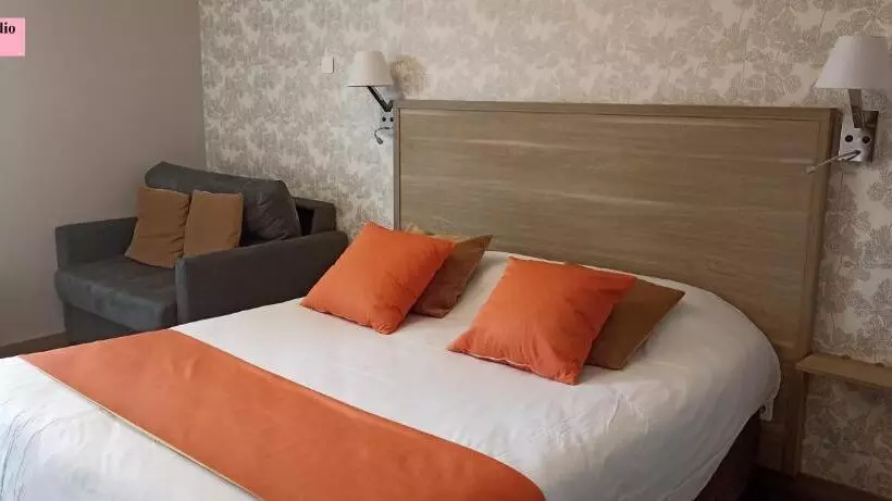 Hotelli Hôtel Le Clos Badan