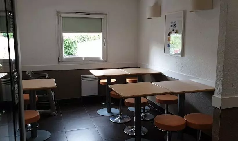 Hotel Ibis Budget Macon Nord