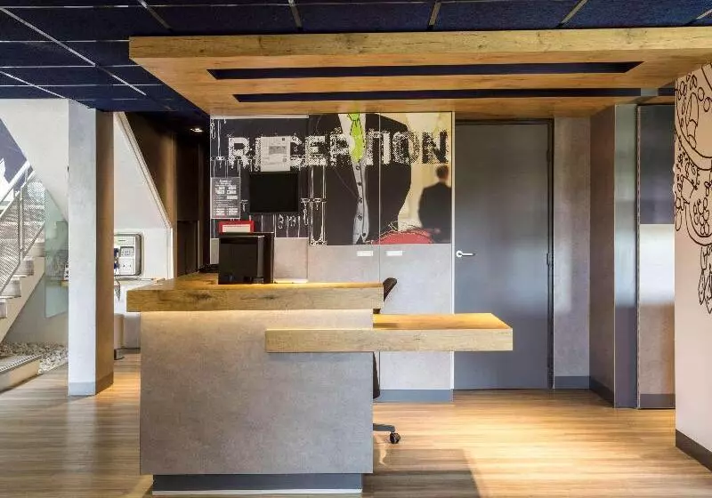 هتل Ibis Budget Versailles Chateau Saint Cyr L Ecole