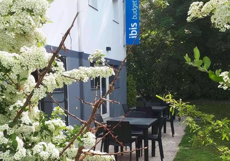 هتل Ibis Budget Versailles Chateau Saint Cyr L Ecole