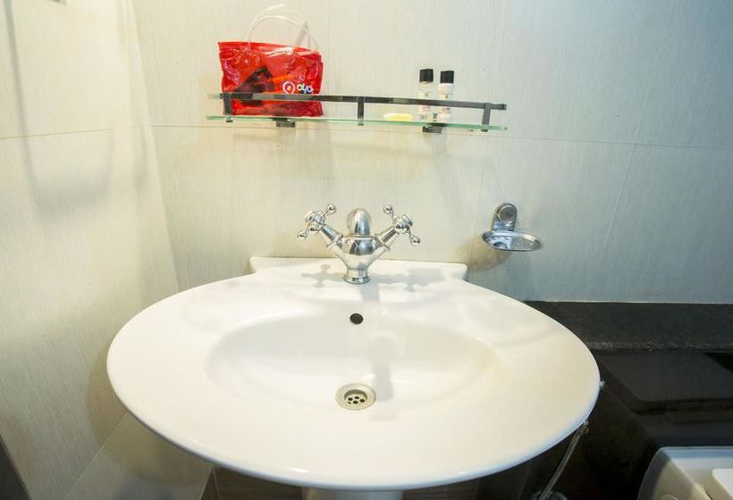 בית מלון כפרי Oyo Rooms Pradhan Nagar