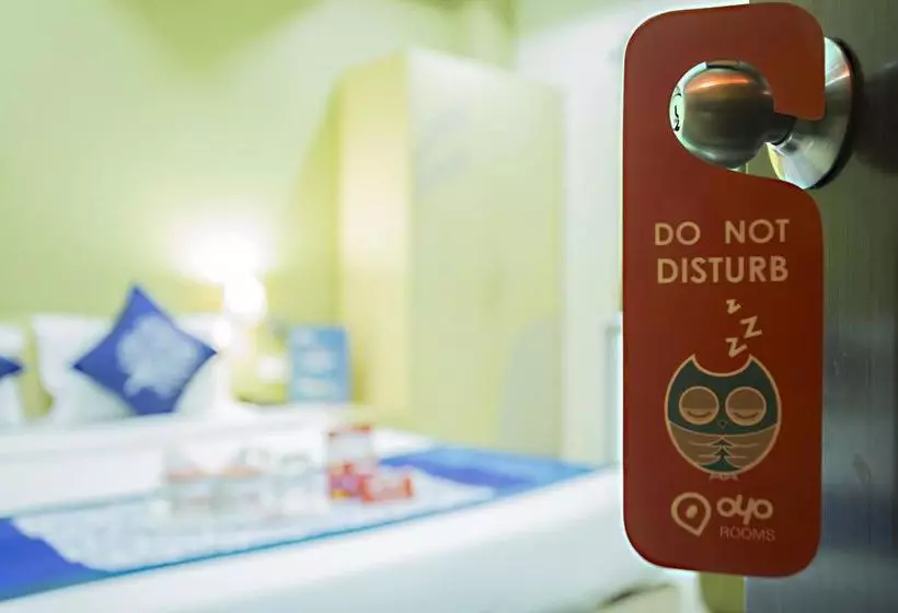 בית מלון כפרי Oyo Rooms Pradhan Nagar