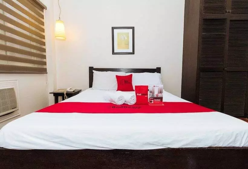 هتل Reddoorz Plus At The Ridge Tagaytay