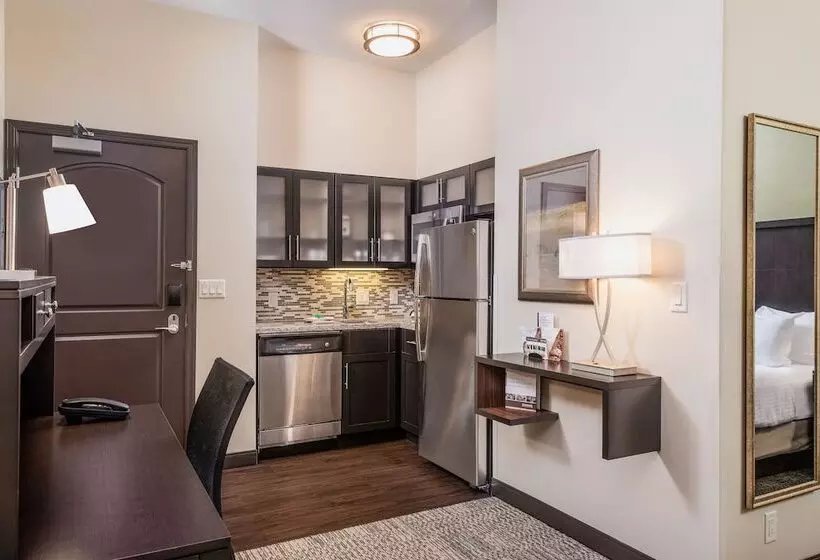 בית מלון כפרי Staybridge Suites Eau Claire   Altoona, An Ihg