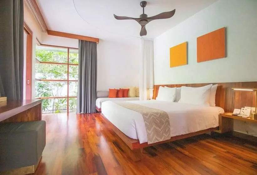 ホテル Templation