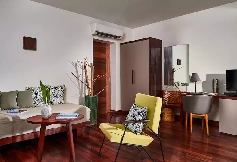 ホテル Templation