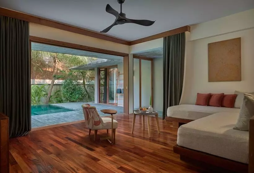 ホテル Templation