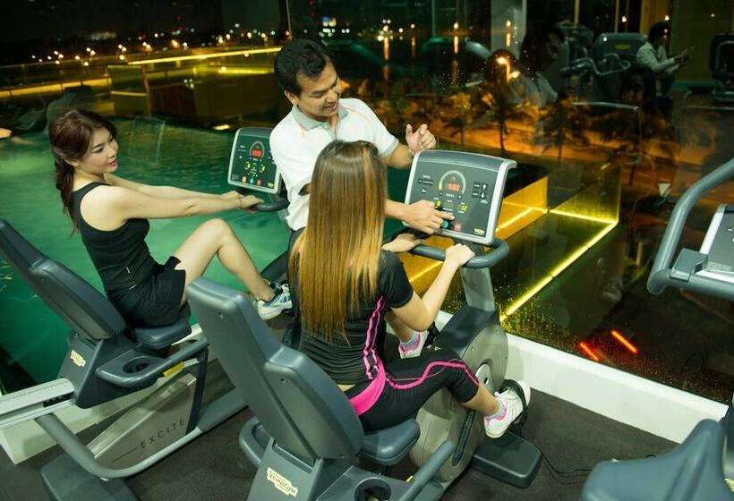 Отель The Beverly Hills