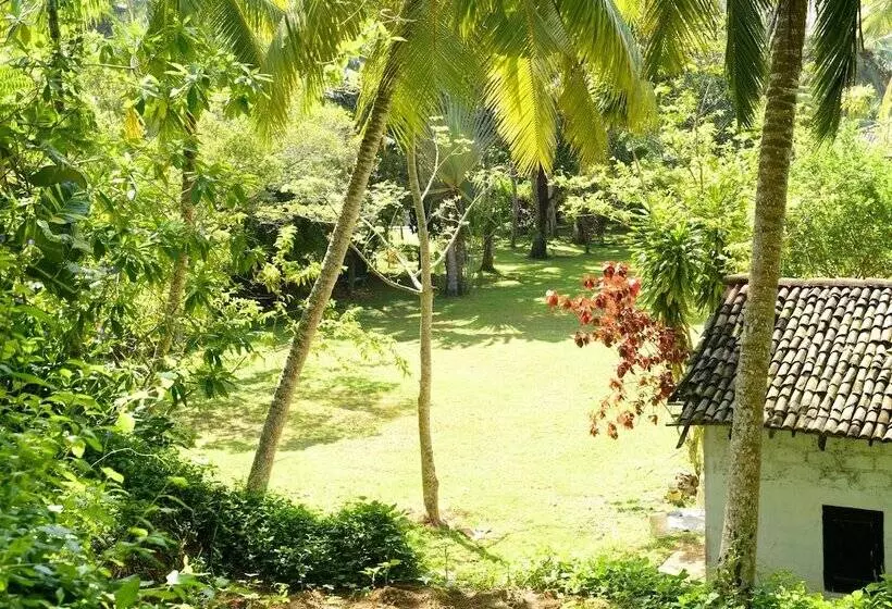 Kumara Luxury Villa