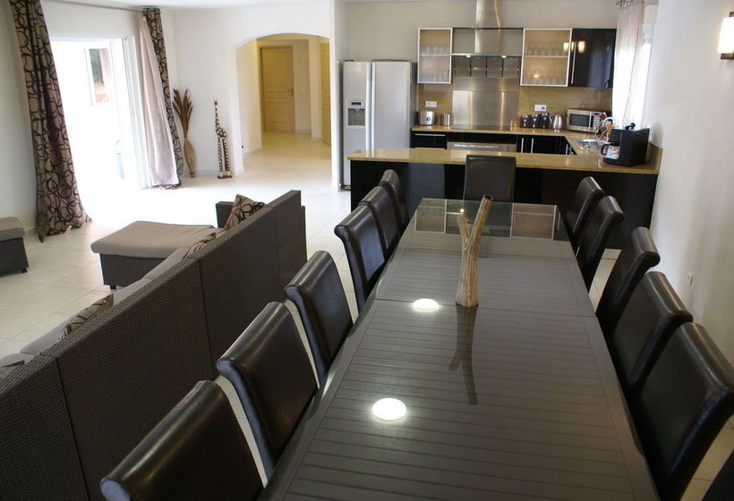 Le Clos Des Vendanges