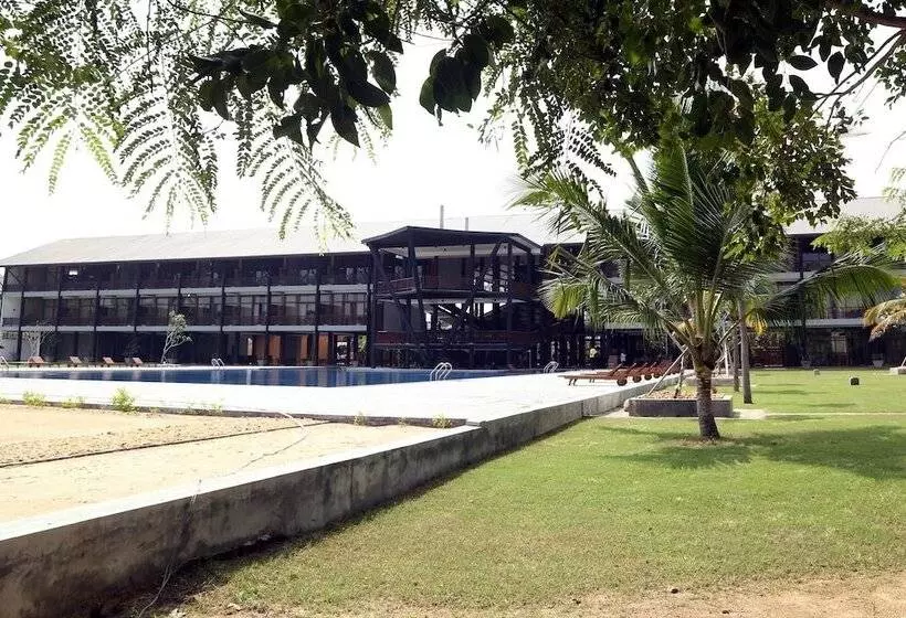 Minn Gee Resort Passikuda