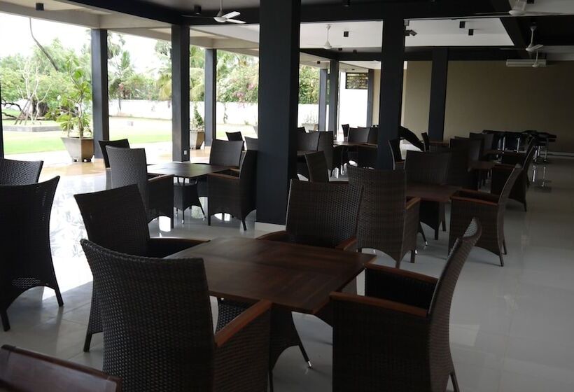 Minn Gee Resort Passikuda