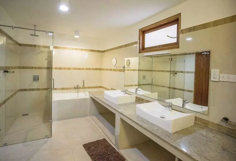 Minn Gee Resort Passikuda