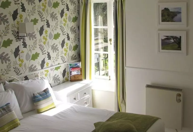 Пансион Holnicote House