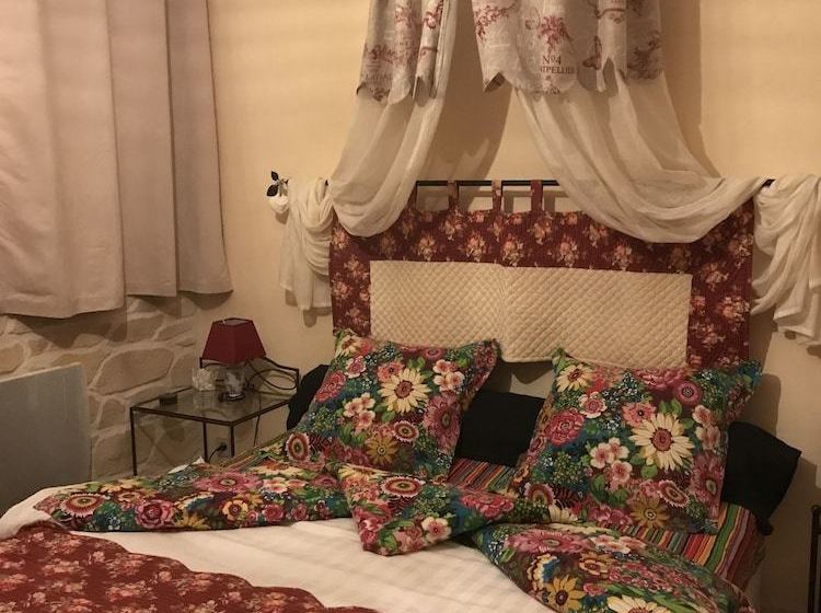 بنسيون Le Mas De La Talaudière