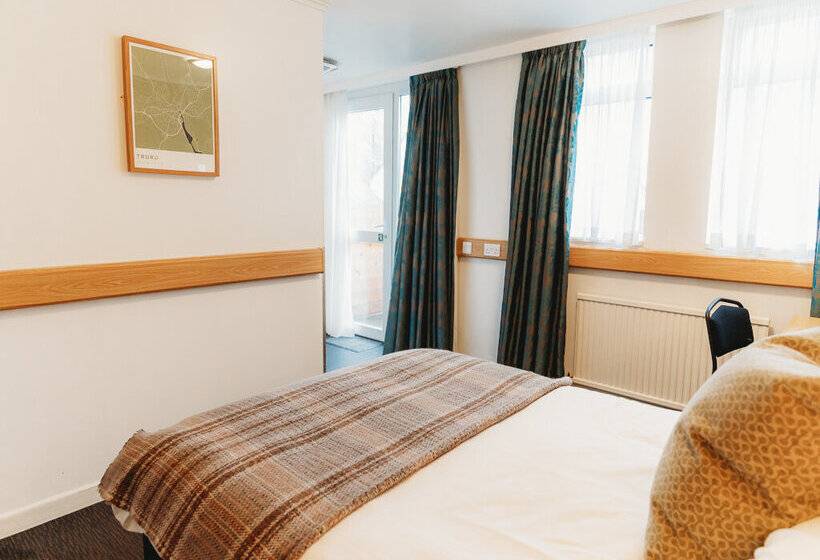 ペンション Vara